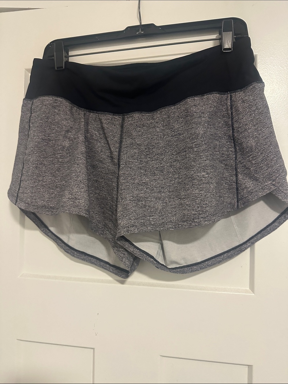 Lululemon Speedup mid Rise 4 inch inseam shorts grey